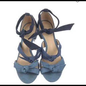 NEW!SIZE 9 Amelia Grace jean sandal/ wedge w. Bows tier, zip heel Gladiator shoe